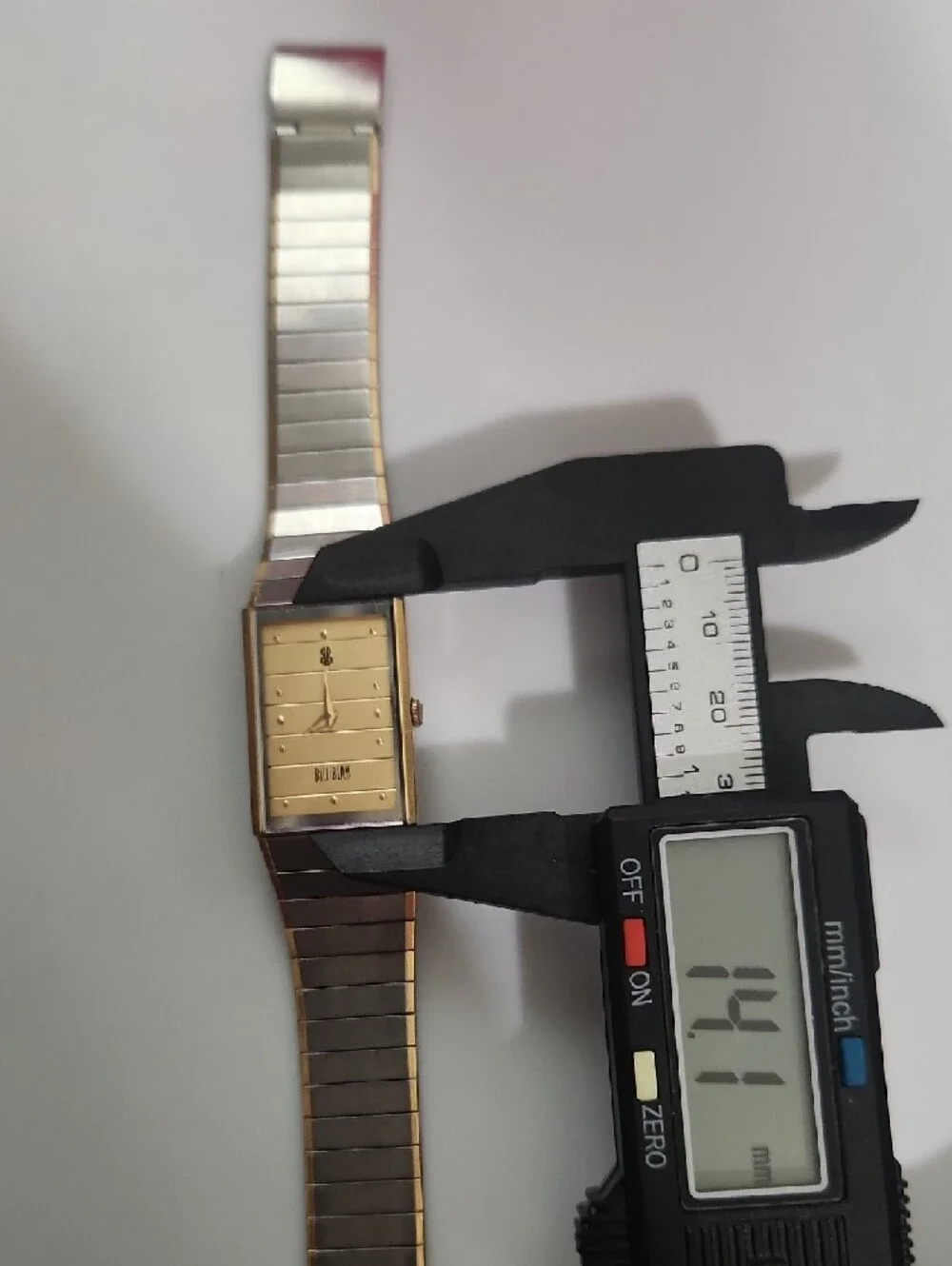 bill blass Tank‎ Dress Watch with Two-Tone Bracelet